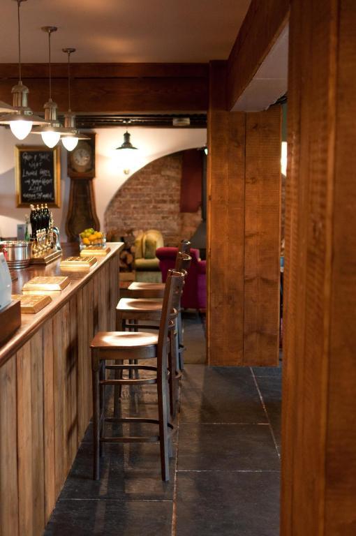 Oak Inn Upton Snodsbury ภายนอก รูปภาพ